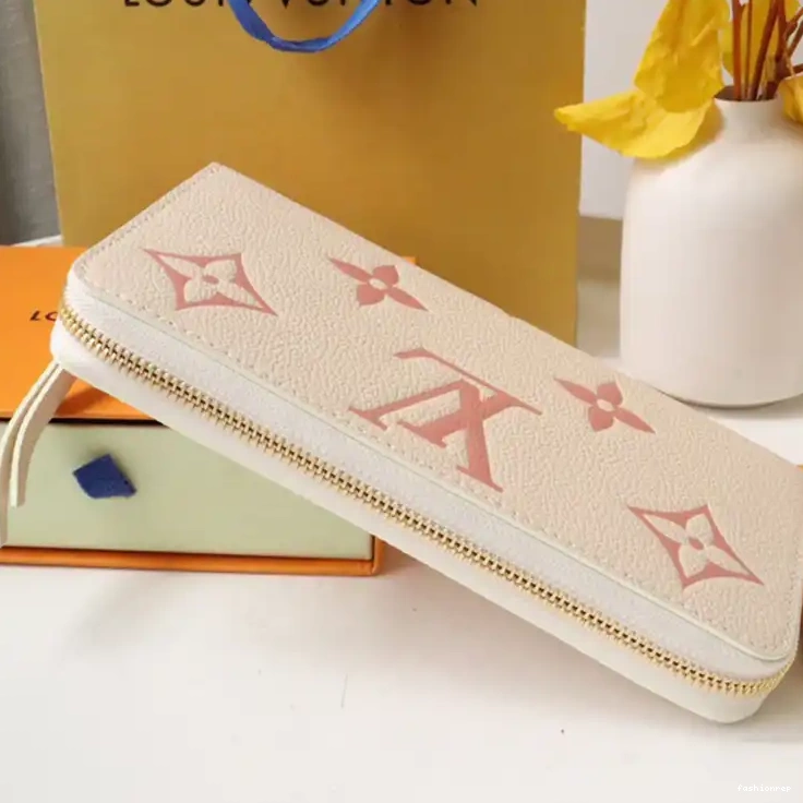 Fashionrepsfam ru LV 2304DJ0072 Bag 0810